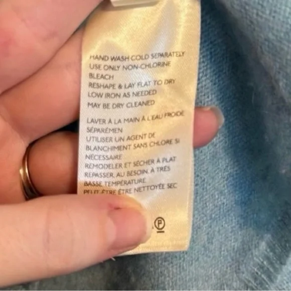 Free People Pale Blue Cashmere V-Neck Sweater Size Small - Picture 11 of 12